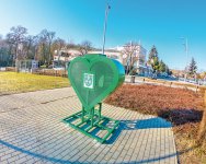Kupakgyűjtő a Bánffy György emlékparkban